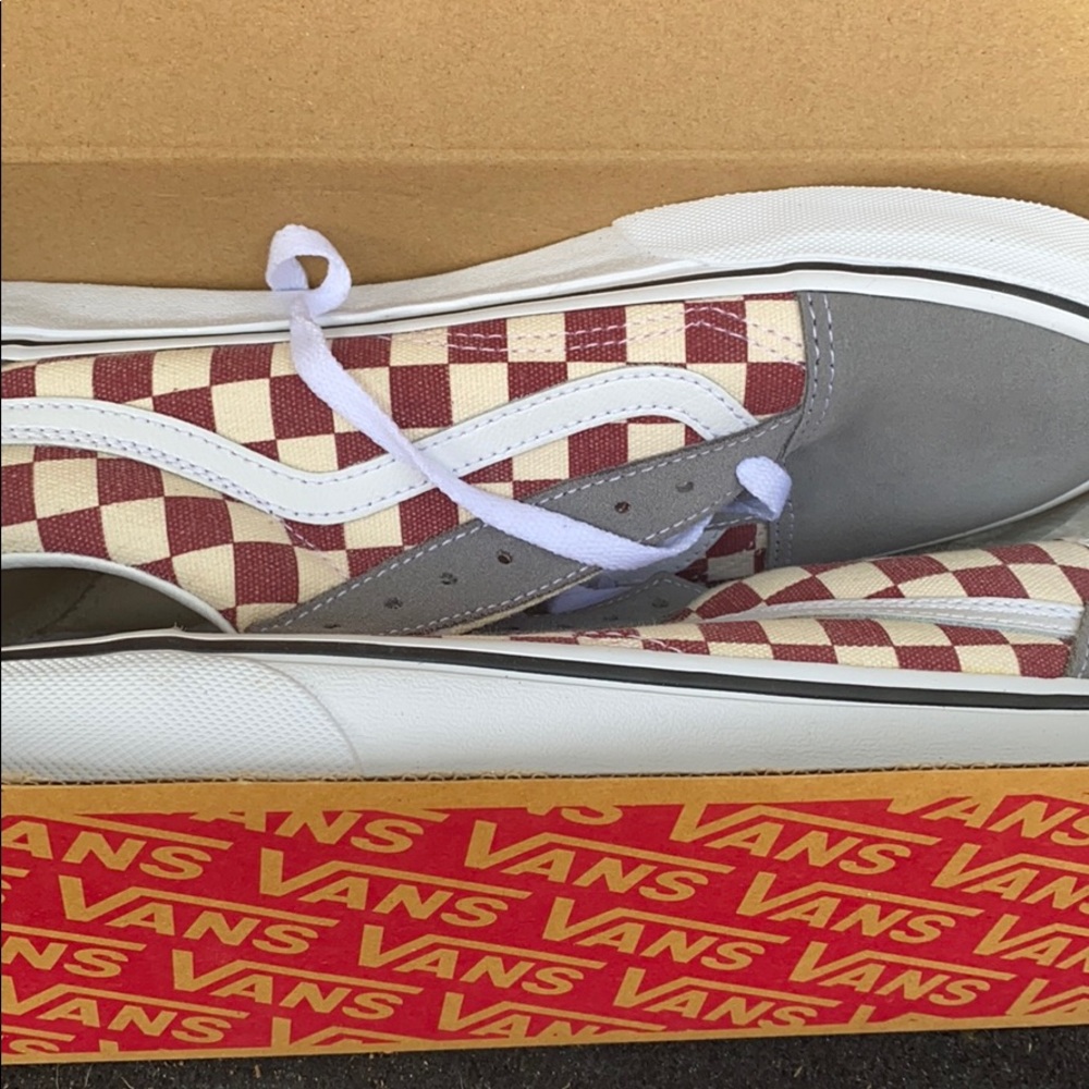 Vans men’s or women’s NWT